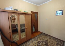 ������ 2 ����������� ������� � ������� �� 6 �����, 150 ��. �, 6 ����� ���� 11