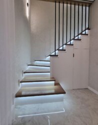 ������ 2 ����������� ��������� � ������� �� 1 ����� ���� 8