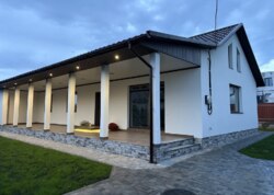 Продаж 1 поверхового будинку з ділянкою на 5.4 сотки фото 1 Продаж 1 поверхового будинку з ділянкою на 5.4 сотки фото 1