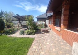 ������ 2 ����������� ������� � ������� �� 10 �����, 250 ��. �, 5 ����� ���� 42