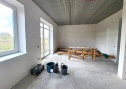  2        10 , 130 . , 4 ,  .   3