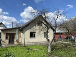 Продам цегляний 4-к будинок зі зручностями, всіма комунікаціями, гаражем та ділянкою 25 соток фото 1 Продам цегляний 4-к будинок зі зручностями, всіма комунікаціями, гаражем та ділянкою 25 соток фото 1