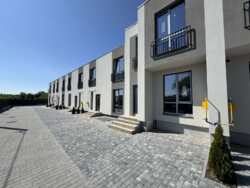  FLAGMAN RESIDENCE  19