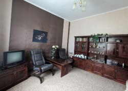 Продається одноповерховий будинок з великою земельною ділянкою! фото 2 Продається одноповерховий будинок з великою земельною ділянкою! фото 2