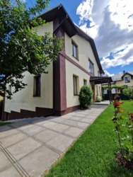 Продаж будинку, 5 хвилин від центру, 261 кв м. 6 соток землі фото 19 Продаж будинку, 5 хвилин від центру, 261 кв м. 6 соток землі фото 19