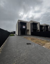 ��������, ���. �������, �� ���� ����� �������� �������, ���� ����������� � ��������� , �� � 5 �� �� �. ³����� ���� 1