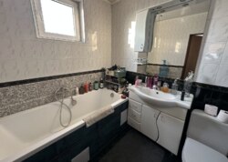 ������ 2 ����������� ������� � ������� �� 4 ����� ���� 12