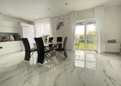 ������ 2 ����������� ��������� � ������� �� 2 ����� ���� 4