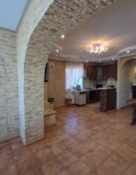 Продаж 3 поверхового будинку з опаленням і ділянкою на 2.5 сотки фото 8 Продаж 3 поверхового будинку з опаленням і ділянкою на 2.5 сотки фото 8