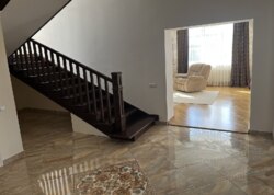 ������ 2 ����������� ������� � ������� � ������� �� 13.5 ����� ���� 35