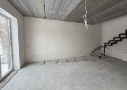 Продаж 2 поверхового дуплекса з ділянкою на 1.3 сотки фото 3 Продаж 2 поверхового дуплекса з ділянкою на 1.3 сотки фото 3