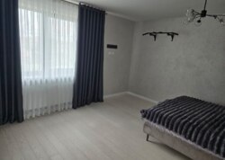 ������ 2 ����������� ������� � �������� � ������� �� 1000 ����� ���� 18