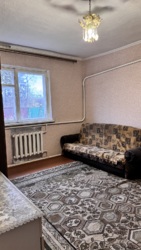 Продам цегляний 4-к будинок зі зручностями, всіма комунікаціями, гаражем та ділянкою 25 соток фото 3 Продам цегляний 4-к будинок зі зручностями, всіма комунікаціями, гаражем та ділянкою 25 соток фото 3