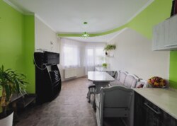 ������ 2 ����������� ������� � ������� �� 18 ����� ���� 25