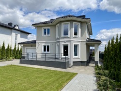 Сучасний сімейний будинок у Байківцях (передмістя Тернополя) фото 1 Сучасний сімейний будинок у Байківцях (передмістя Тернополя) фото 1