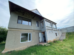 Продам трех-уровневый дом в пригороде Харькова, пгт. Берёзовка, 15 минут езды по идеальной новой дороге от ст.м. Холодная гора. Высокий, Южный! фото 3 Продам трех-уровневый дом в пригороде Харькова, пгт. Берёзовка, 15 минут езды по идеальной новой дороге от ст.м. Холодная гора. Высокий, Южный! фото 3