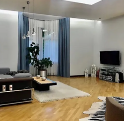 ������ 2 ����������� ������� � �������� � ������� �� 10 �����, 450 ��. �, 4 ������, �� ���. ������� ���� 5