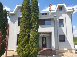 Продам большой дом на тихой улочке в Родичах возле Лозовеньковского водохранилища! фото 3 Продам большой дом на тихой улочке в Родичах возле Лозовеньковского водохранилища! фото 3