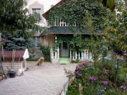 Продам дом на берегу озера. Осокорки. Дарницкий район, 5 км метро Славутич фото 4 Продам дом на берегу озера. Осокорки. Дарницкий район, 5 км метро Славутич фото 4