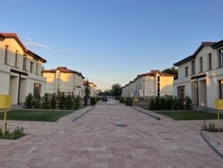 Продам дом 330кв.м. в закрытом котеджном городке, с Подгорцы, Обуховский район, Днепровское шосе, до Центра Киева - 20км фото 3 Продам дом 330кв.м. в закрытом котеджном городке, с Подгорцы, Обуховский район, Днепровское шосе, до Центра Киева - 20км фото 3