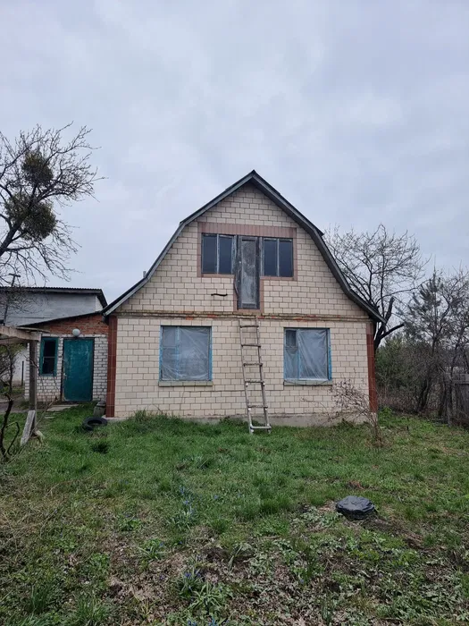 Продаж будинку в с. Калинівка.Теплиця, колодязь,паркан. фото 1 Продаж будинку в с. Калинівка.Теплиця, колодязь,паркан. фото 1