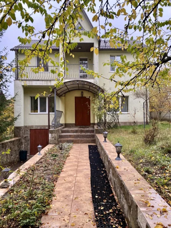 Продам дом в живописном месте с. Петрушки ,15 мин до Киева фото 1 Продам дом в живописном месте с. Петрушки ,15 мин до Киева фото 1