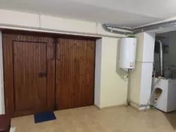 Продаж будинку з великою ділянкою, 51 сот, с Білогородка! Цокольний поверх, гараж, альтанка, баня! фото 4 Продаж будинку з великою ділянкою, 51 сот, с Білогородка! Цокольний поверх, гараж, альтанка, баня! фото 4