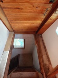  -   ,.(),  Zafferano  25