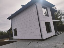  %       .  1