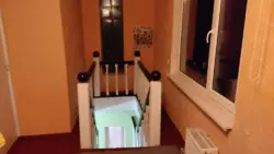     ! , , !  6