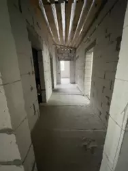 🏡 **        . ,  **  8