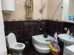    ,  !  5