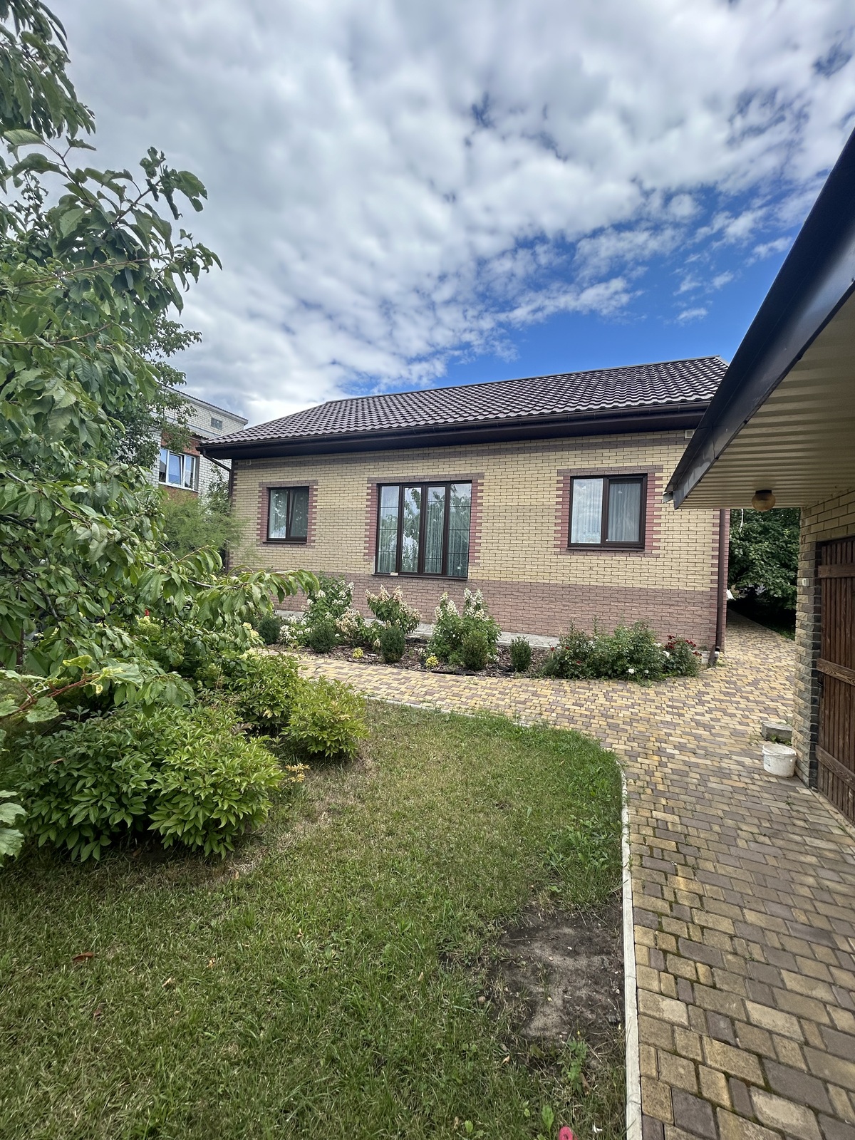 ������ ������ �������� ��� 180�2, ������� ������, �. �������������� ���� 1