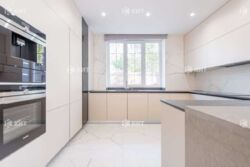 � ������� ������� 140 �2 � ����� ��������, ������� �� �������� � ��������� - ���������� ������ ˳���� ���� 4