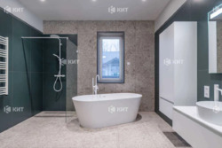 ������� 230 �2 � ����� ��������, ������� � �������� (� ��������� - ���������� ������, �� ������������). ���� 17