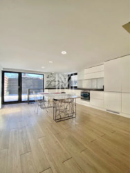 Продам сучасний таунхаус біля м. Спортивна! фото 9 Продам сучасний таунхаус біля м. Спортивна! фото 9