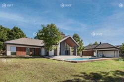 Дім з басейном, р-н Лісопарк (Лесопарк, Лесное фото 1 Дім з басейном, р-н Лісопарк (Лесопарк, Лесное фото 1