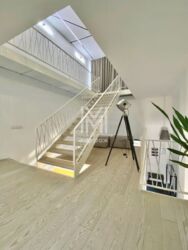 Продам сучасний таунхаус біля м. Спортивна! фото 20 Продам сучасний таунхаус біля м. Спортивна! фото 20