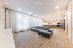 � ������� ������� 170 �2 � ���������� ������ ˳���� ���� 8