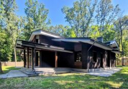 Продам новий будинок в стилі шале в Парк Хаусі фото 3 Продам новий будинок в стилі шале в Парк Хаусі фото 3