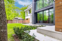 � ������� ������� 260 �2 � ����� ��������, ������� � �������� � ��������� - ���������� ������ ˳���� �� ������������ ���� 5