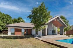 Дім з басейном, р-н Лісопарк (Лесопарк, Лесное фото 2 Дім з басейном, р-н Лісопарк (Лесопарк, Лесное фото 2