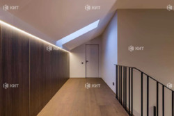 ������� 230 �2 � ����� ��������, ������� � �������� (� ��������� - ���������� ������, �� ������������). ���� 21