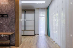 ������� 300 �2 � ����� �������� �-� ˳������ ������ ���� 12