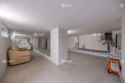 ������� 240 �2, �����, ������� ��������� ���� 20