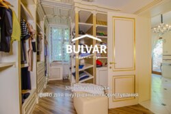 ������ ������� � �.�. Park House � 13-�������� �������� ���� 6