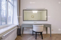 ������� 180 �2 � ����� ��������, ������� � �������� (� ��������� - ���������� ������, �� ������������). ���� 20