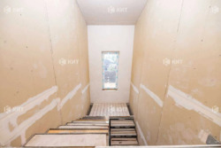 � ������� ������� 135 �2 � ���������� ������ �������� Hills ���� 9