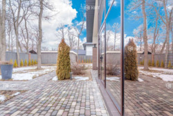 ������� 150 �2 � ��������, �-� ˳������ (��������, ������) � ���� 20