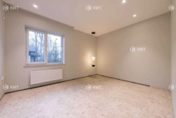 ������� 230 �2 � ����� ��������, ������� � �������� (� ��������� - ���������� ������, �� ������������). ���� 16